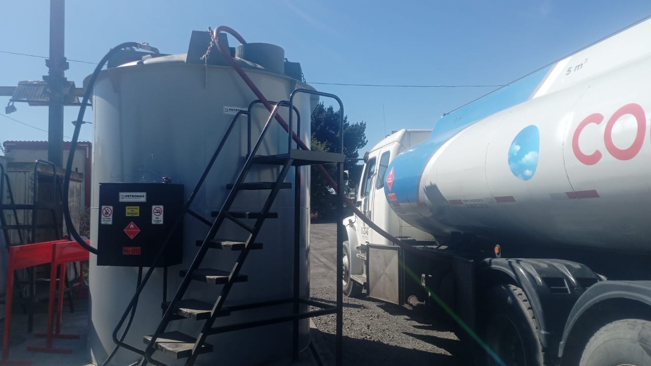 ESTANQUE DIESEL SUPERFICIE 10.000 LTS FT10000+FR PETROMAX CON SURTIDOR