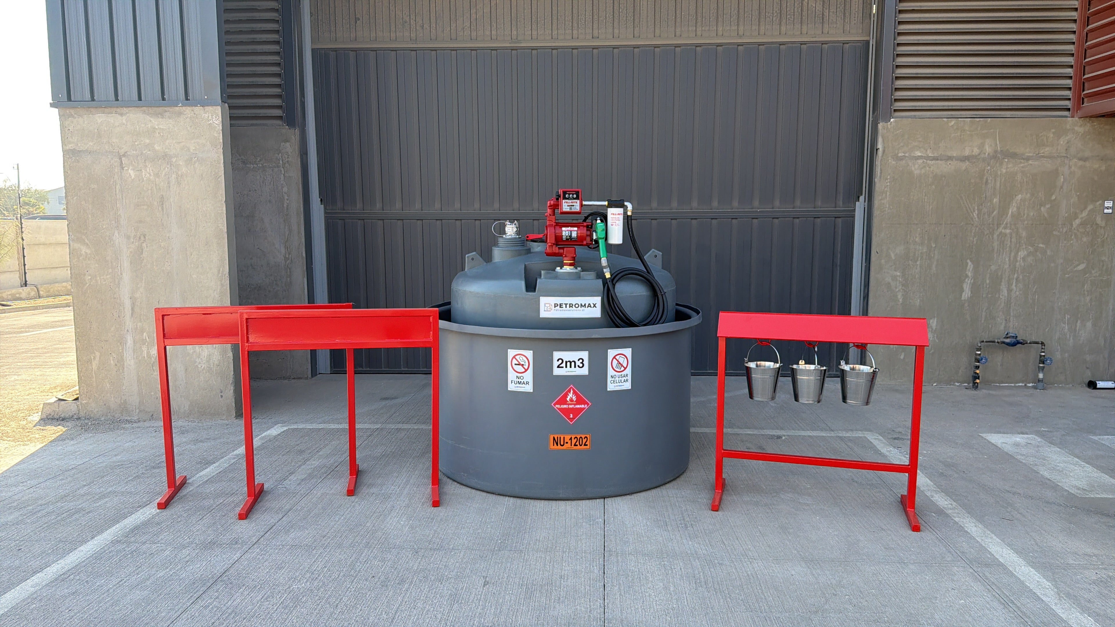 ESTANQUE DIESEL SUPERFICIE 2.000 LTS FT2000+FR PETROMAX CON SURTIDOR