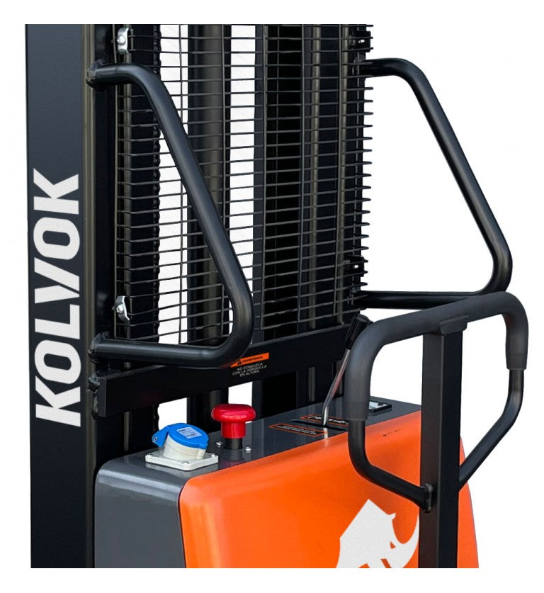 Apilador Semi Eléctrico Horquilla Ajustable SSE1535BA