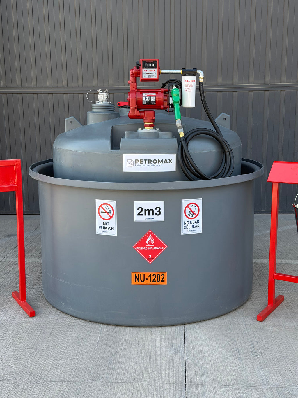 ESTANQUE DIESEL SUPERFICIE 2.000 LTS FT2000+FR PETROMAX CON SURTIDOR