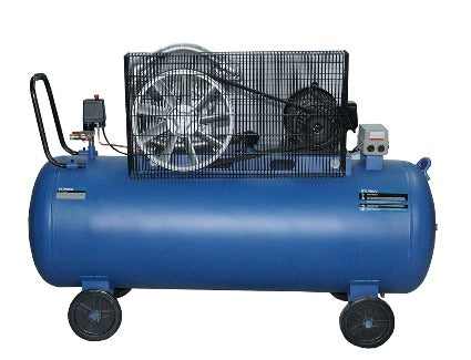 Compresor Hyundai Trifasico 5,5HP 300L 115PSI Correa
