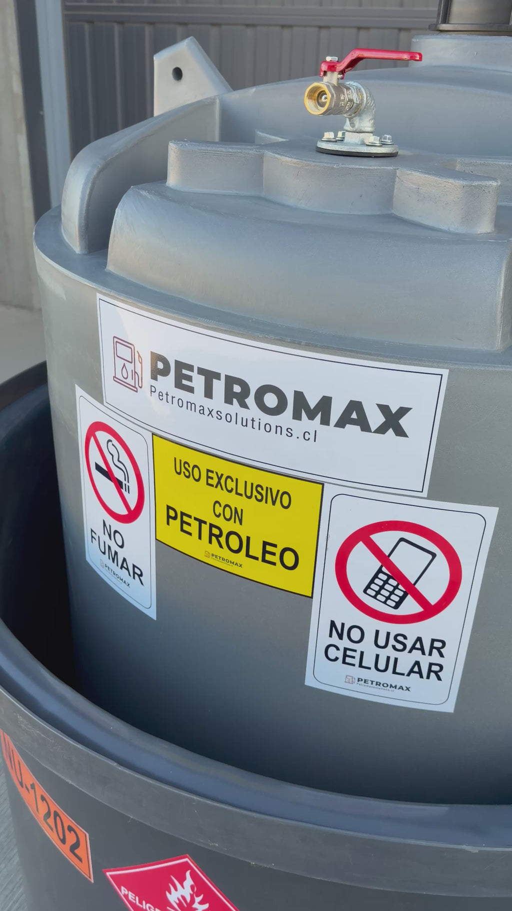 ESTANQUE DIESEL SUPERFICIE 2.000 LTS FT2000 PETROMAX SIN SURTIDOR